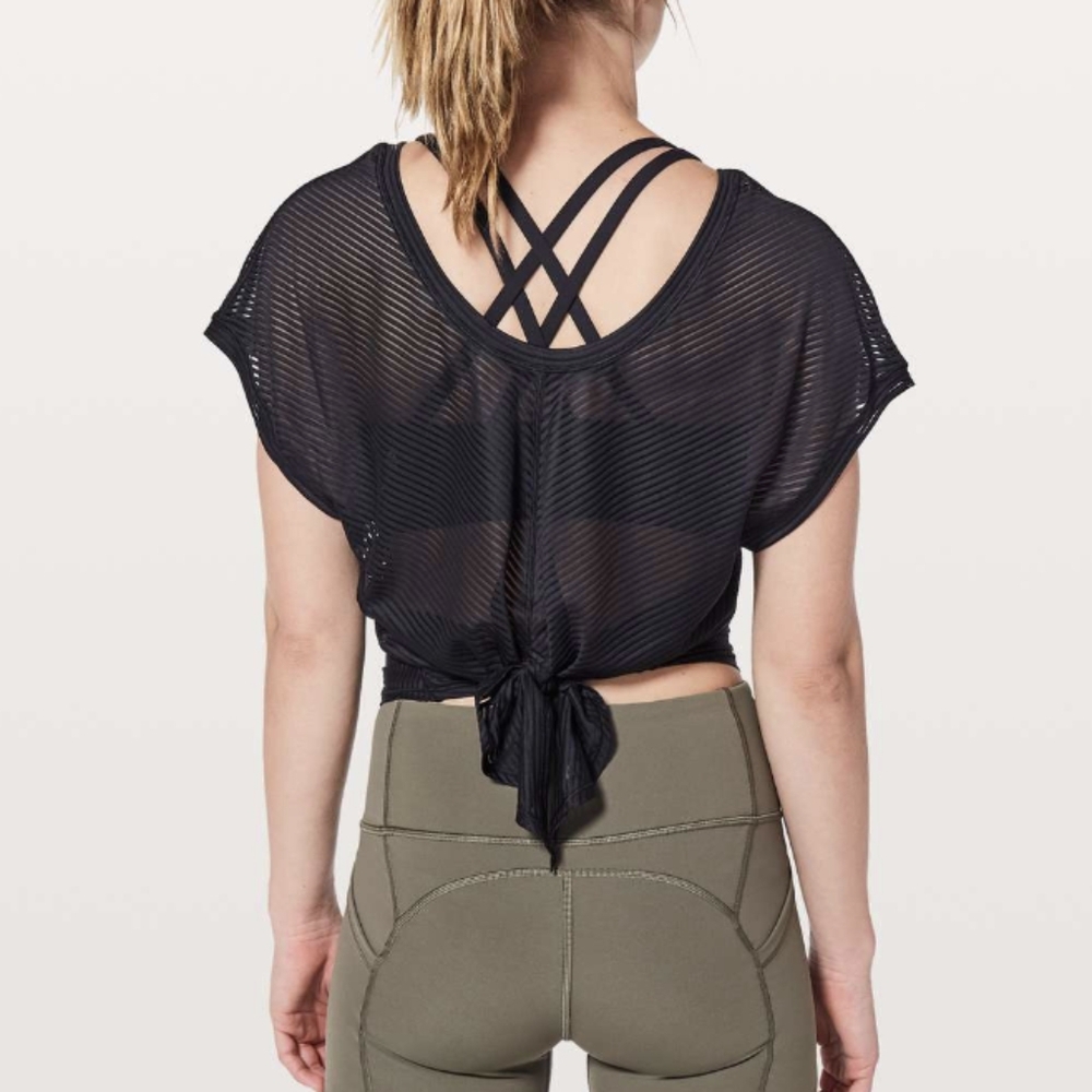 Lululemon Ahead By Miles Short Sleeve Black
